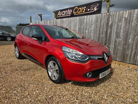 Renault Clio Dynamique Nav 16V SN66OGX Red