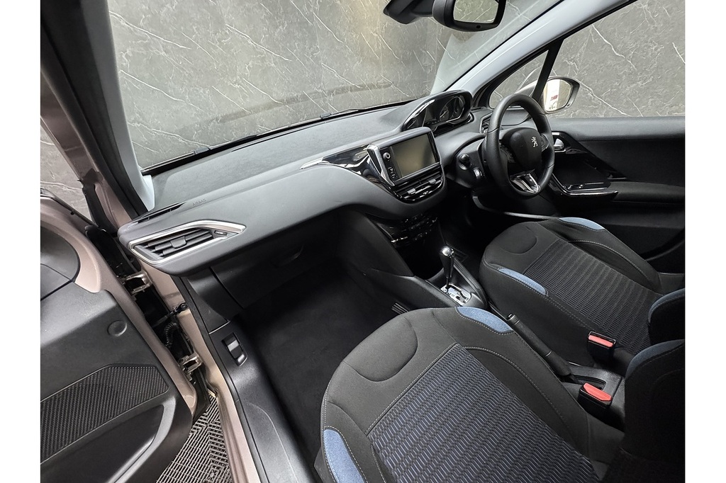 Peugeot 208 1.2 Vti Active Euro #43