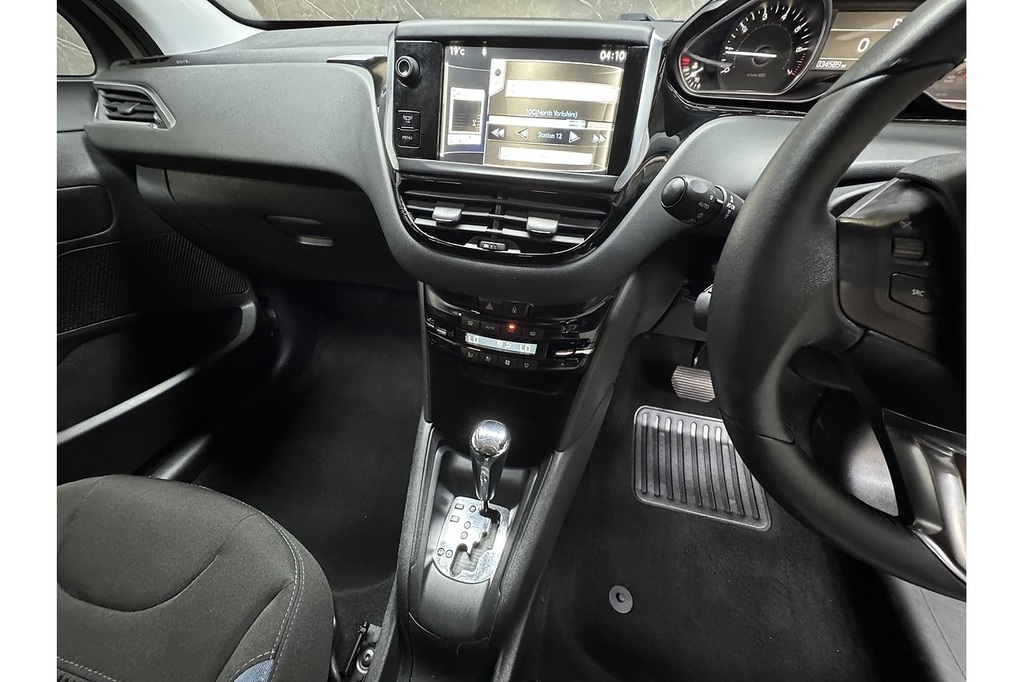 Peugeot 208 1.2 Vti Active Euro #55