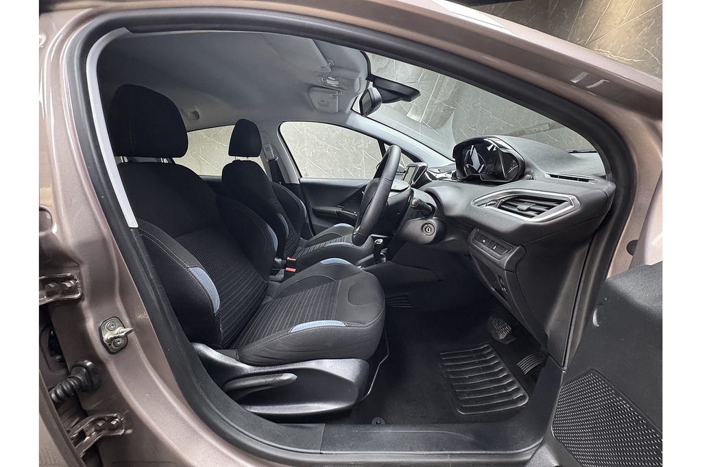 Peugeot 208 1.2 Vti Active Euro #26