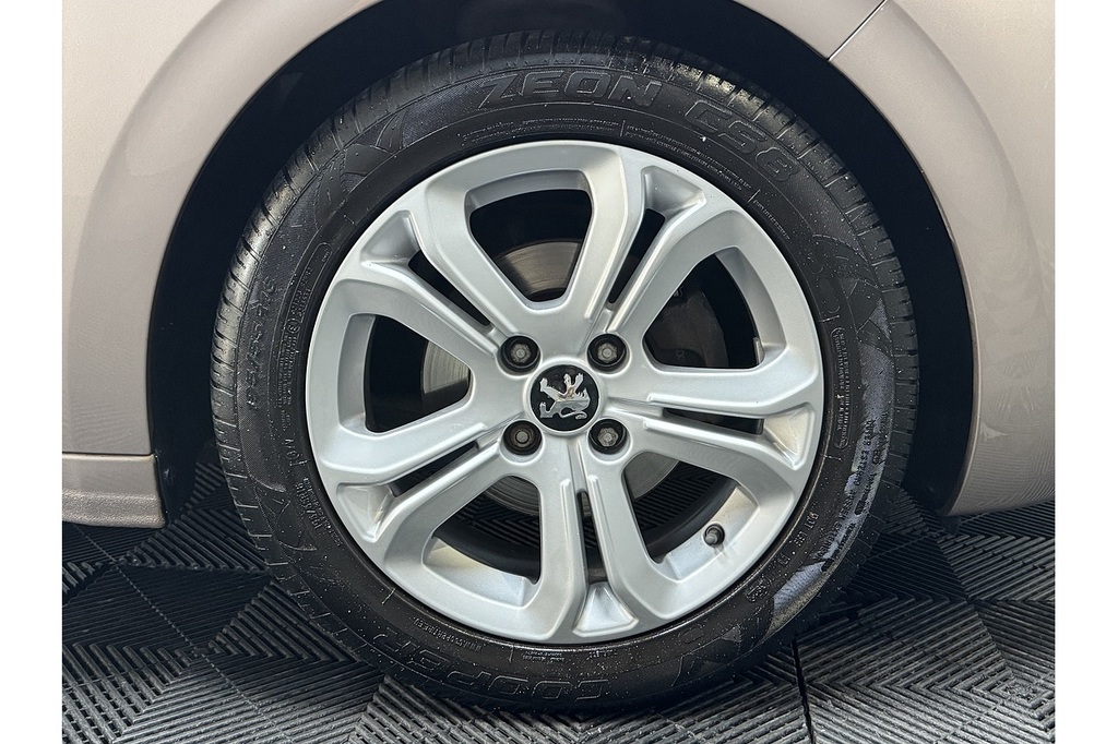 Peugeot 208 1.2 Vti Active Euro #21