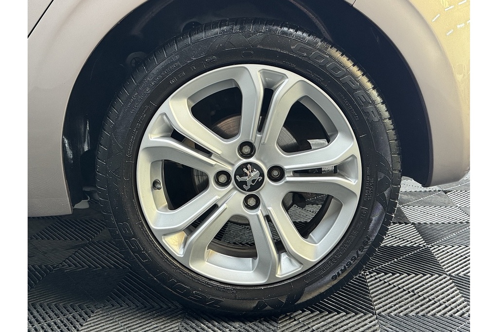 Peugeot 208 1.2 Vti Active Euro #23