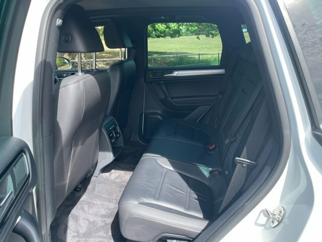 Volkswagen Touareg V6 R Line Plus Tdi Bluemotion Technology Black #10