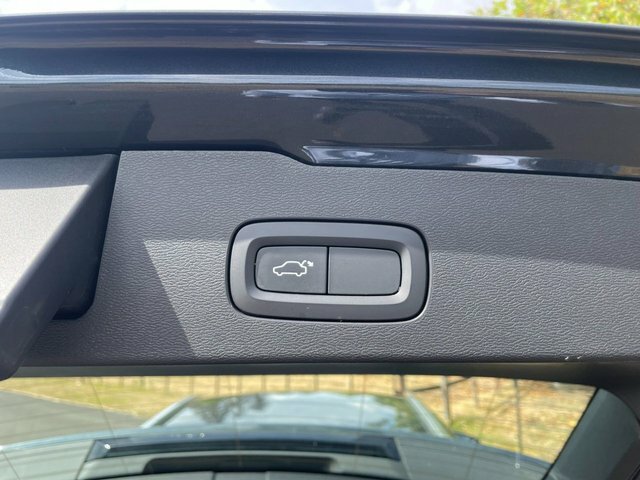 Volvo V60 2.0 D3 Inscription Pro Estate Euro Gold #11