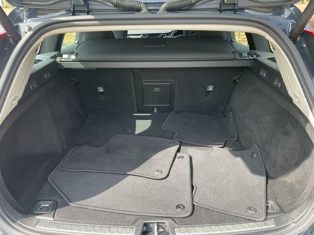 Volvo V60 2.0 D3 Inscription Pro Estate Euro Gold #10