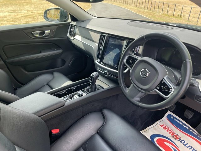 Volvo V60 2.0 D3 Inscription Pro Estate Euro Gold #13