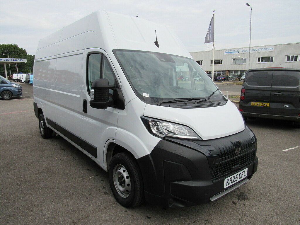 Peugeot Boxer 2.2 Bluehdi 335 Professional Panel Van White #7