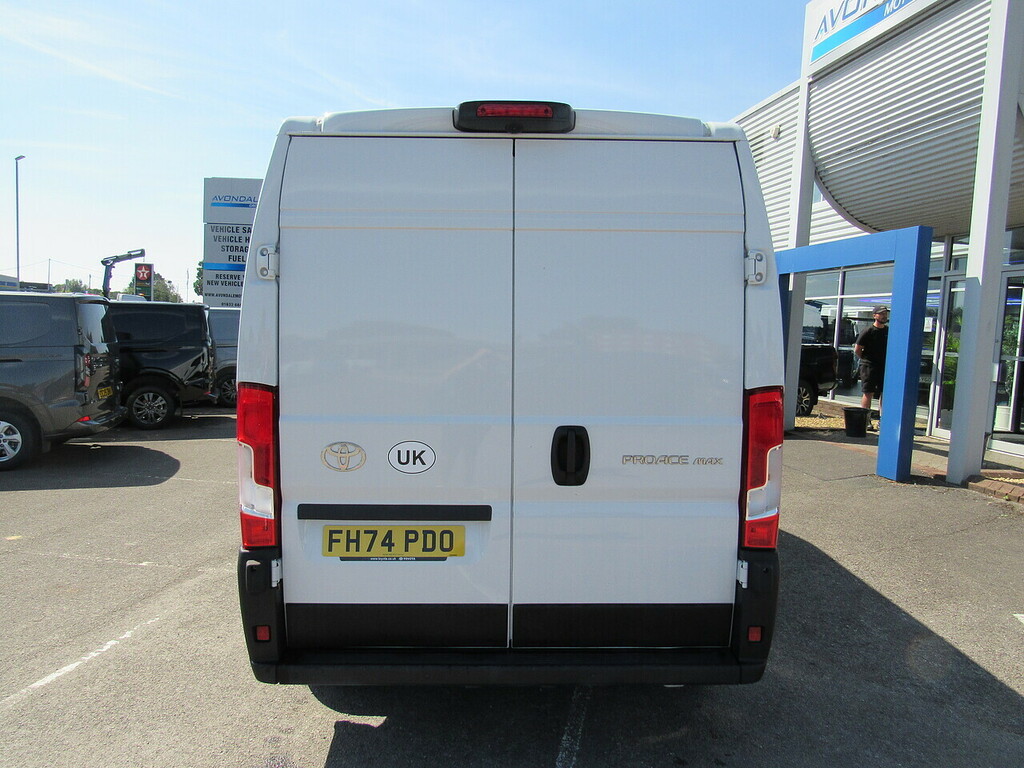 Toyota PROACE 2.2 Bluehdi 35 Icon Long Panel Van Manu White #5