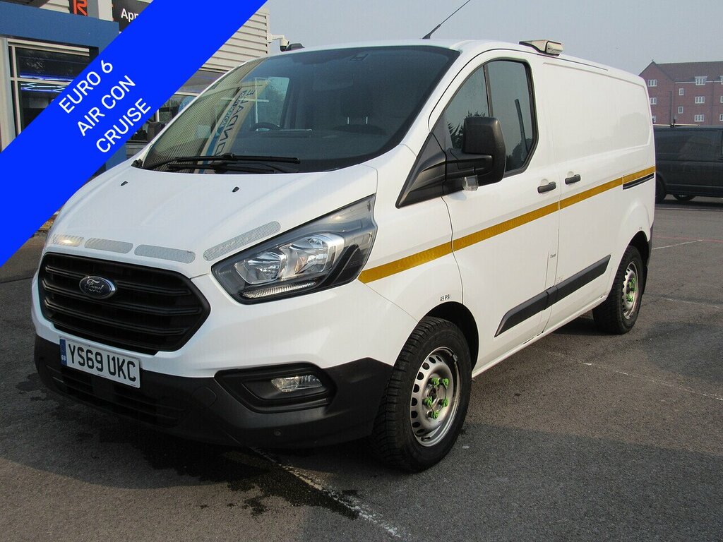 Ford Transit Custom 320 Ecoblue Euro 6 Van With Air Con Work Lamps Rac White