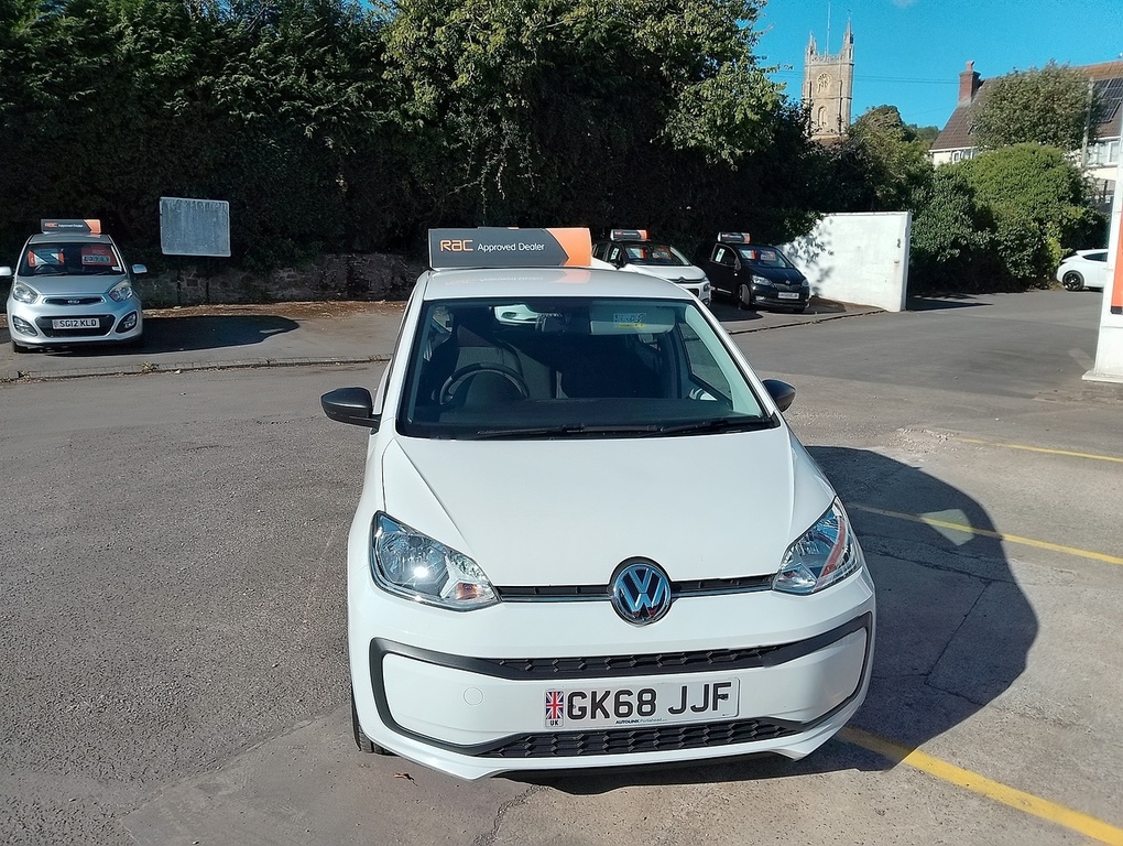 Volkswagen Up Take Up White #6