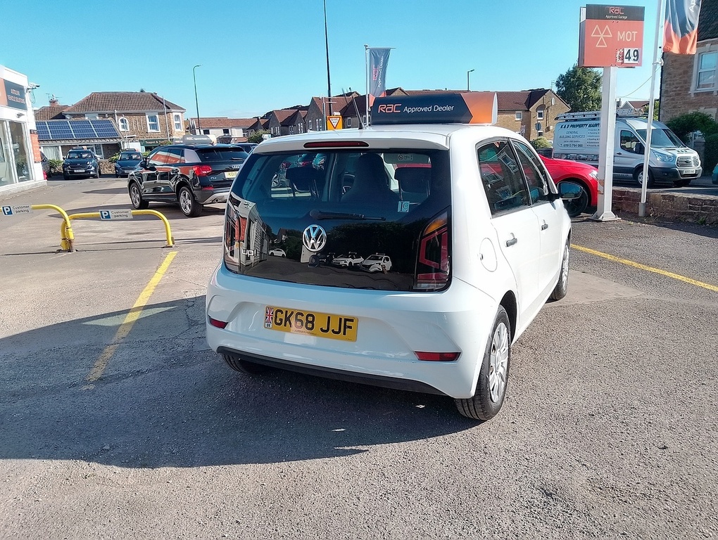 Volkswagen Up Take Up White #4