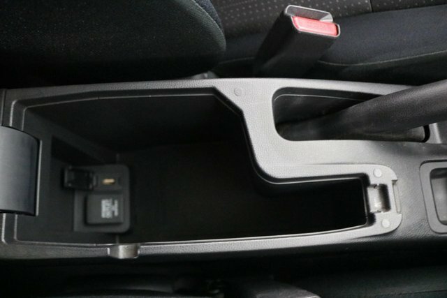 Honda Jazz 1.3L I-vtec Se 101 Bhp Silver #50