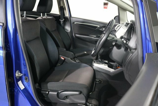 Honda Jazz 1.3L I-vtec Se 101 Bhp Silver #8