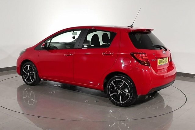 Toyota Yaris 1.33 Dual Vvt-i Sport Hatchback DK16AEC Red #2