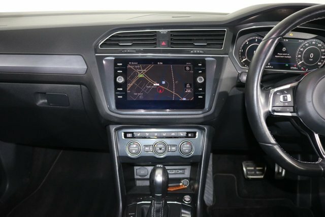 Volkswagen Tiguan 2.0 Tdi R-line Suv Dsg 4Motion Euro 6 Grey #4
