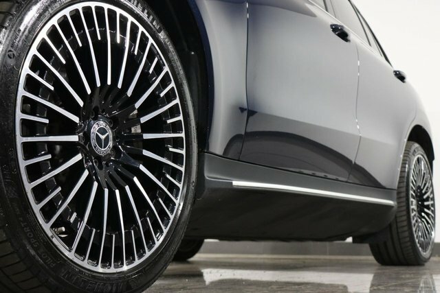 Mercedes-Benz EQC Eqc 400 80Kwh Amg Line Premium Suv Grey #24