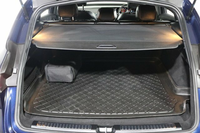 Mercedes-Benz EQC Eqc 400 80Kwh Amg Line Premium Suv Grey #35