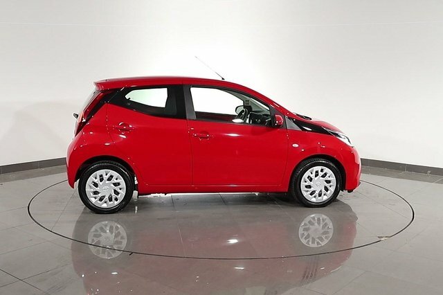 Toyota Aygo 1.0 Vvt-i X-trend 5-Dr White #79