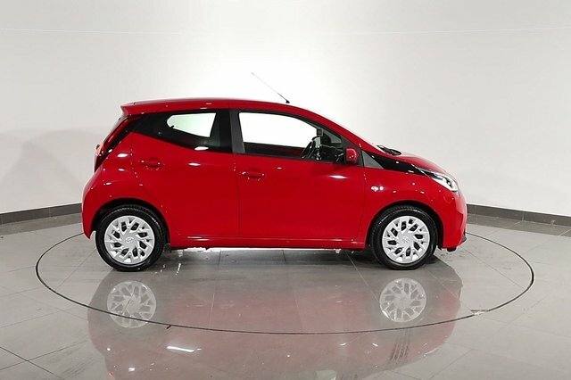 Toyota Aygo 1.0 Vvt-i X-trend 5-Dr White #80