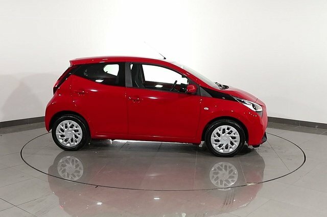 Toyota Aygo 1.0 Vvt-i X-trend 5-Dr White #82