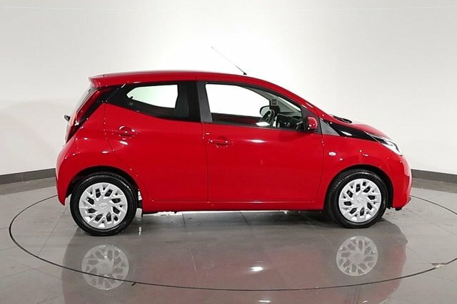 Toyota Aygo 1.0 Vvt-i X-trend 5-Dr White #16
