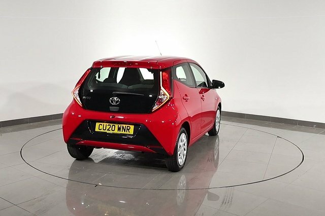 Toyota Aygo 1.0 Vvt-i X-trend 5-Dr White #67