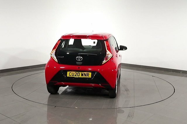 Toyota Aygo 1.0 Vvt-i X-trend 5-Dr White #65