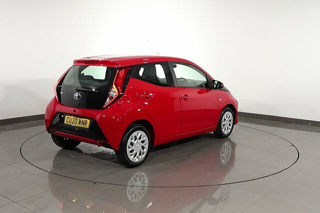 Toyota Aygo 1.0 Vvt-i X-trend 5-Dr White #71