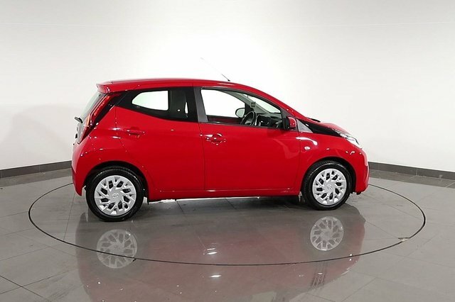 Toyota Aygo 1.0 Vvt-i X-trend 5-Dr White #78