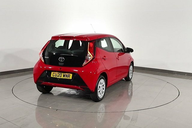 Toyota Aygo 1.0 Vvt-i X-trend 5-Dr White #68