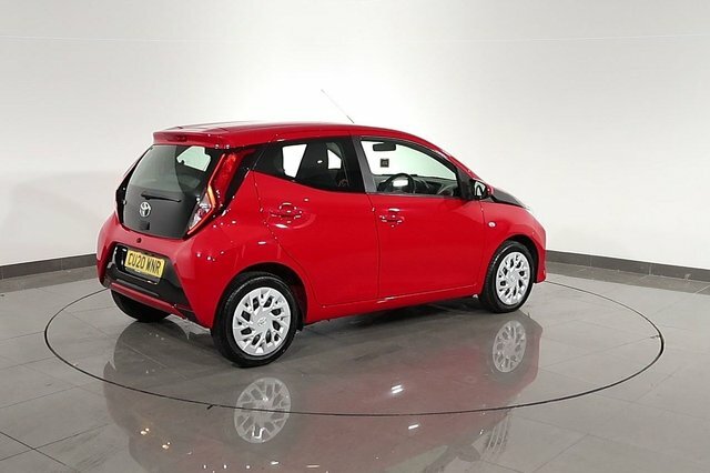 Toyota Aygo 1.0 Vvt-i X-trend 5-Dr White #73