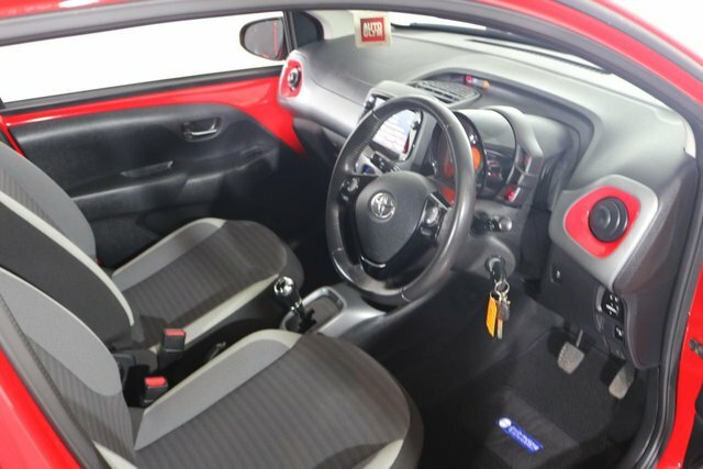 Toyota Aygo 1.0 Vvt-i X-trend 5-Dr White #7
