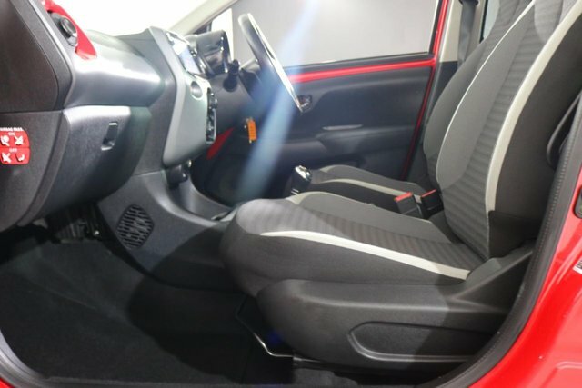 Toyota Aygo 1.0 Vvt-i X-trend 5-Dr White #13