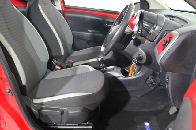Toyota Aygo 1.0 Vvt-i X-trend 5-Dr White #9
