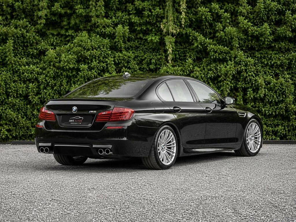 BMW M5 4.4 M5 Saloon Black #4