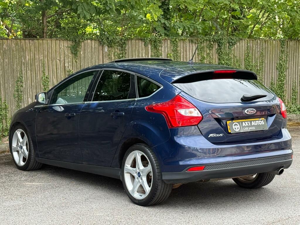 Ford Focus Titanium X Blue #4