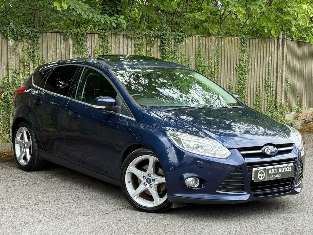 Ford Focus Titanium X Blue