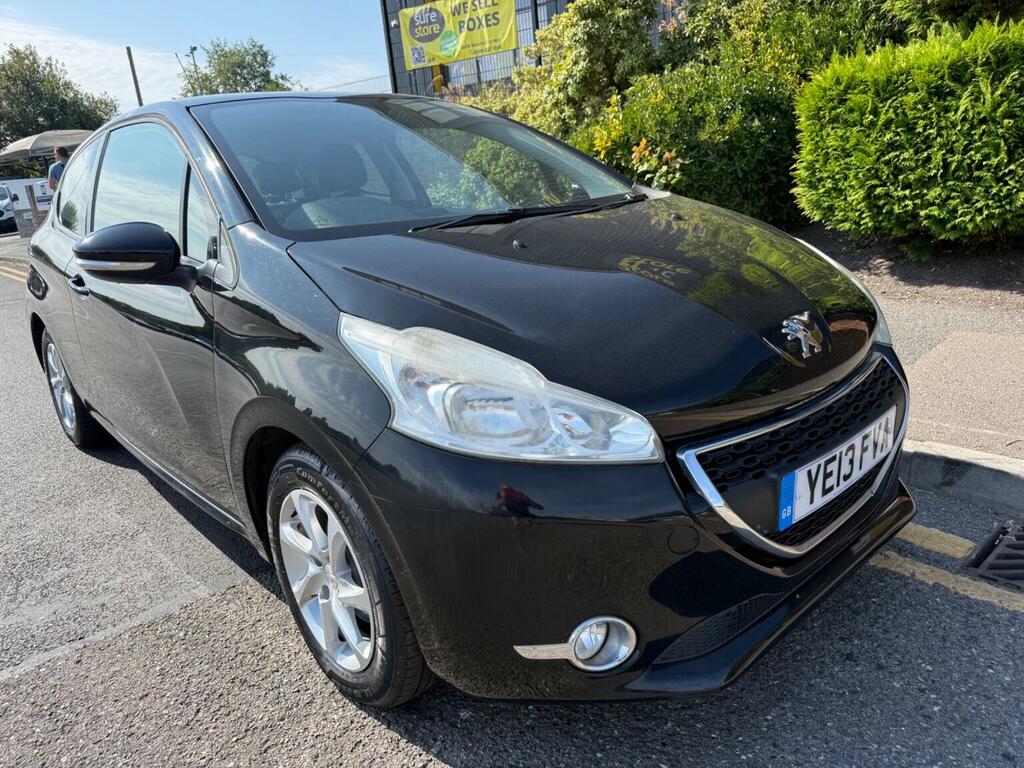 Peugeot 208 1.2 Vti Active Euro 5 Black