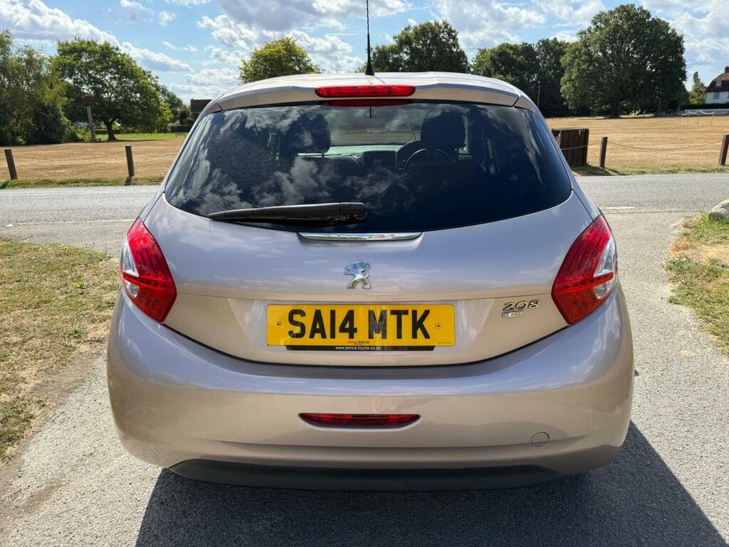 Peugeot 208 1.6 E-hdi Allure Euro 5 Ss Pink #6