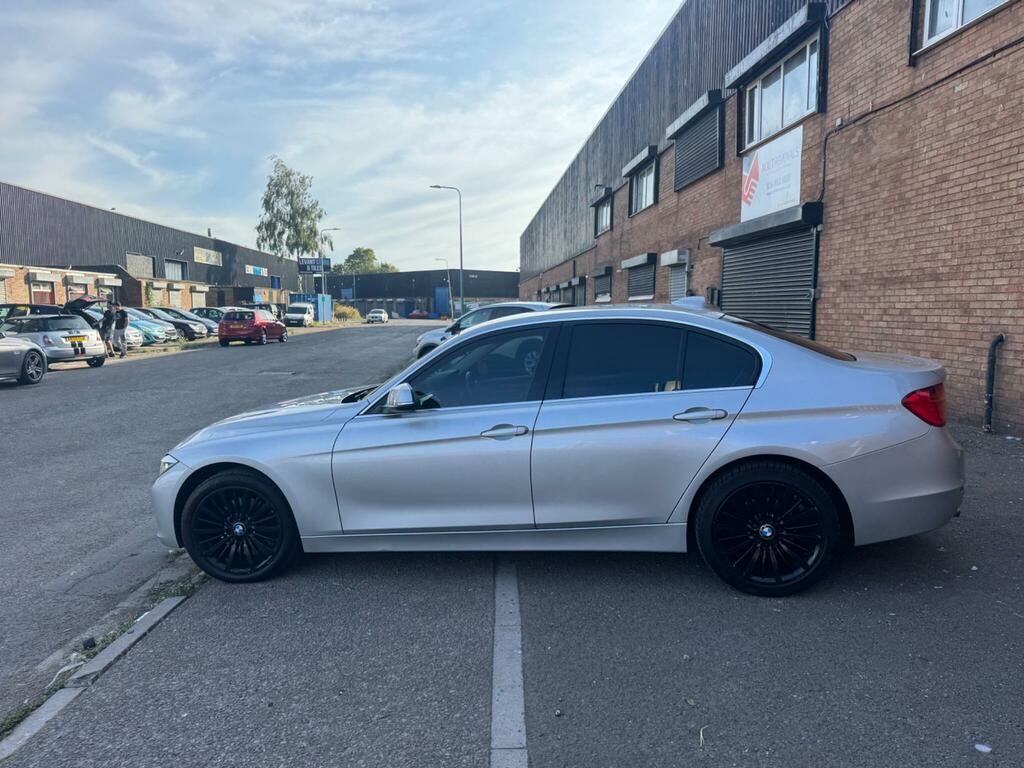 BMW 3 Series 318D M Sport White #11