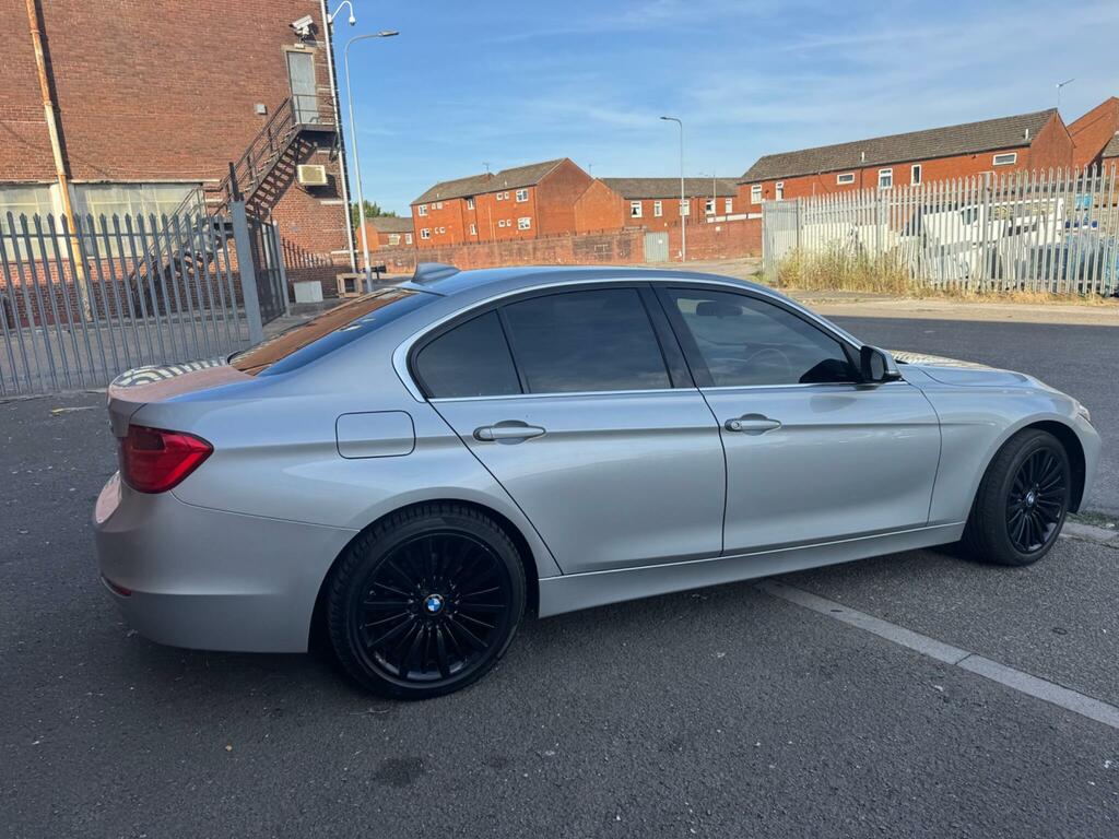 BMW 3 Series 318D M Sport White #21