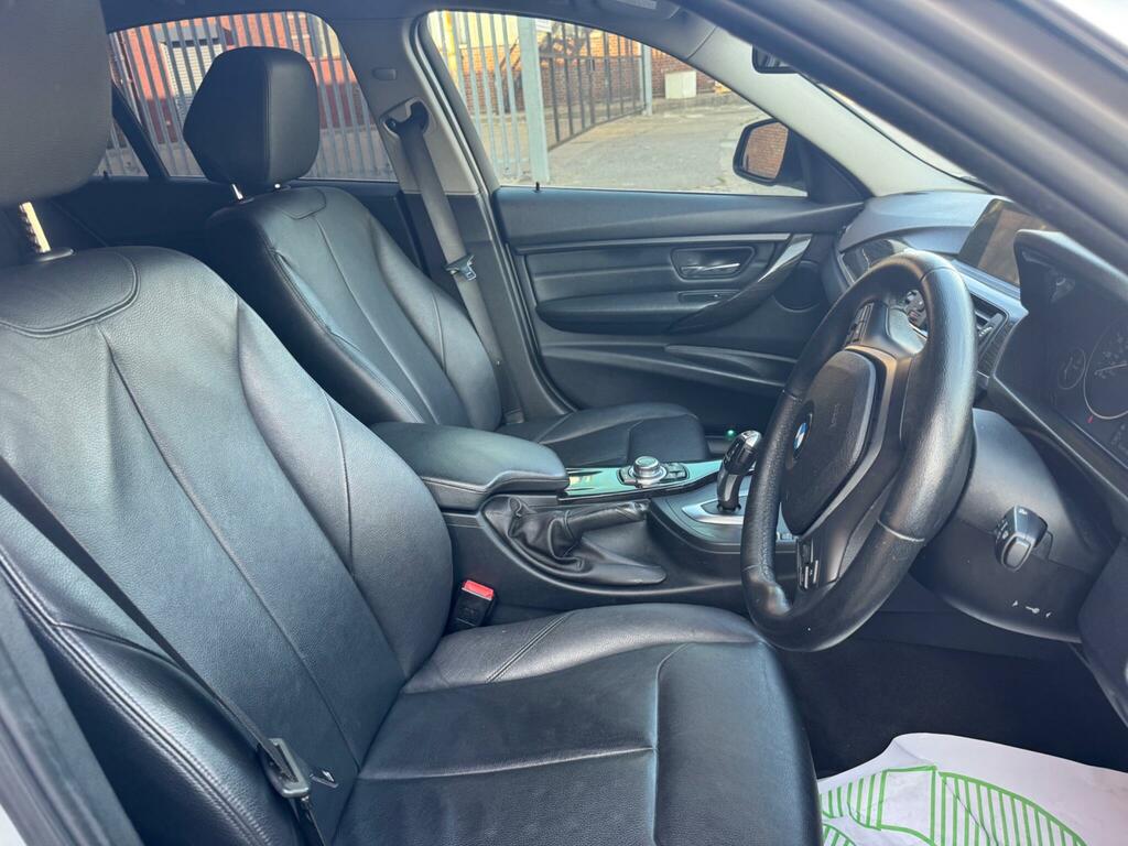 BMW 3 Series 318D M Sport White #24