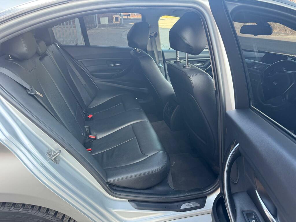 BMW 3 Series 318D M Sport White #27