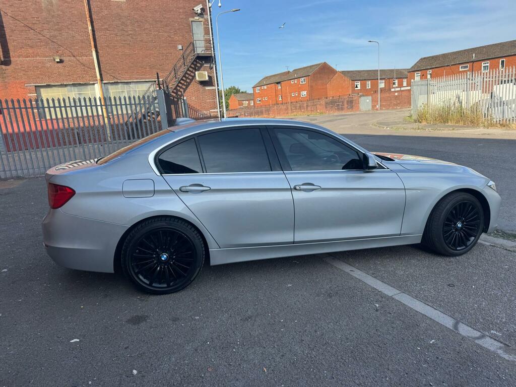 BMW 3 Series 318D M Sport White #22