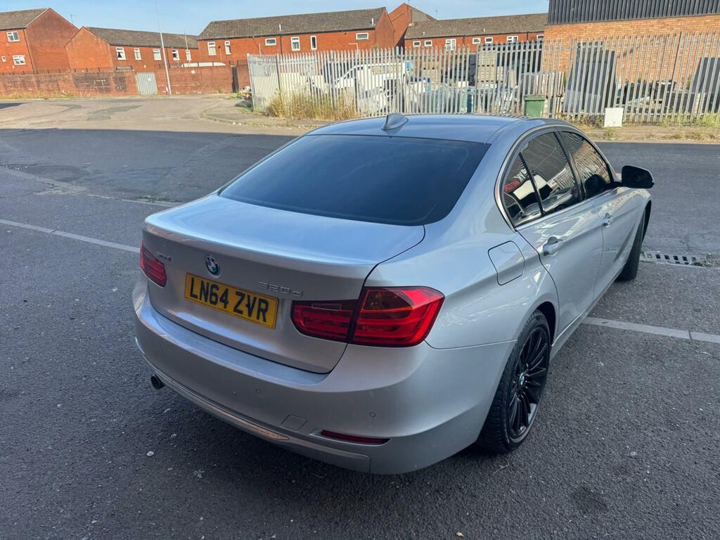BMW 3 Series 318D M Sport White #18