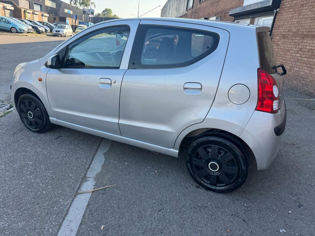 Nissan Pixo 1.0 N-tec Euro 5 Red #9