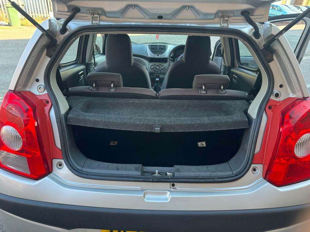 Nissan Pixo 1.0 N-tec Euro 5 Red #16
