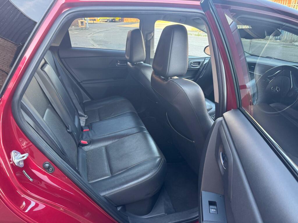 Toyota Auris 1.8 Hybrid Design Tss Cvt Nav  #18