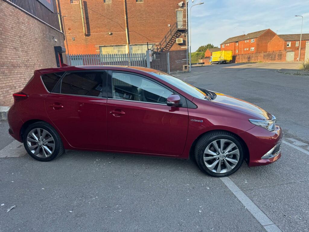 Toyota Auris 1.8 Hybrid Design Tss Cvt Nav  #16