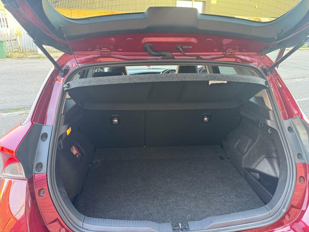 Toyota Auris 1.8 Hybrid Design Tss Cvt Nav  #32